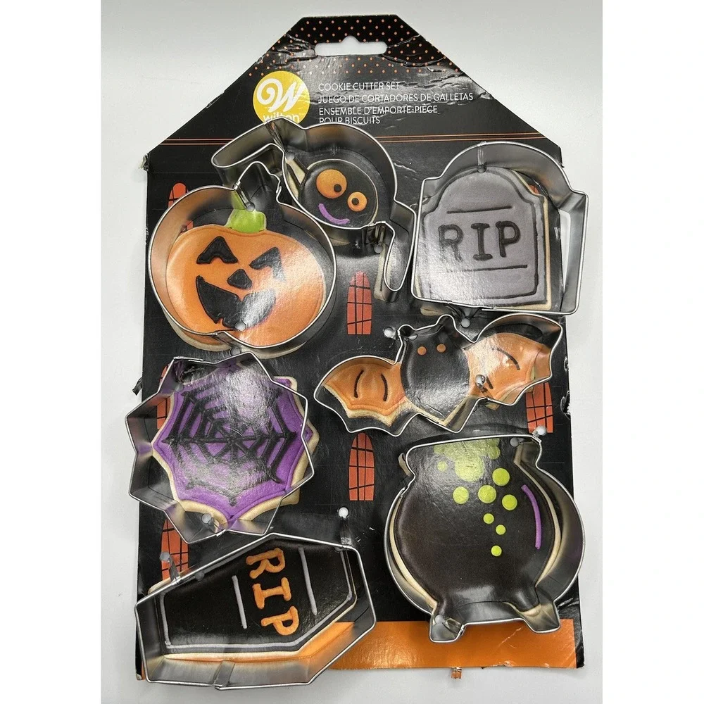 Wilton Cookie Cutter Set Halloween Haunted House 7 Piece 2308-0999‎